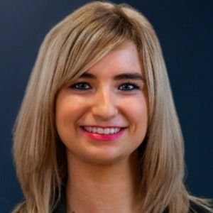 Meet your Posher, Cassandra